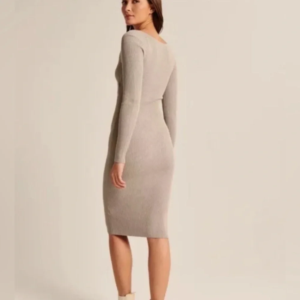 New WO tags, Abercrombie knit sweater dress - Picture 2 of 6
